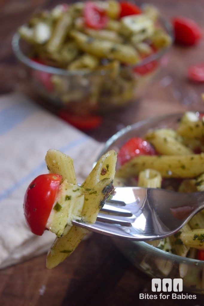 Pesto Caprese Pasta Salad