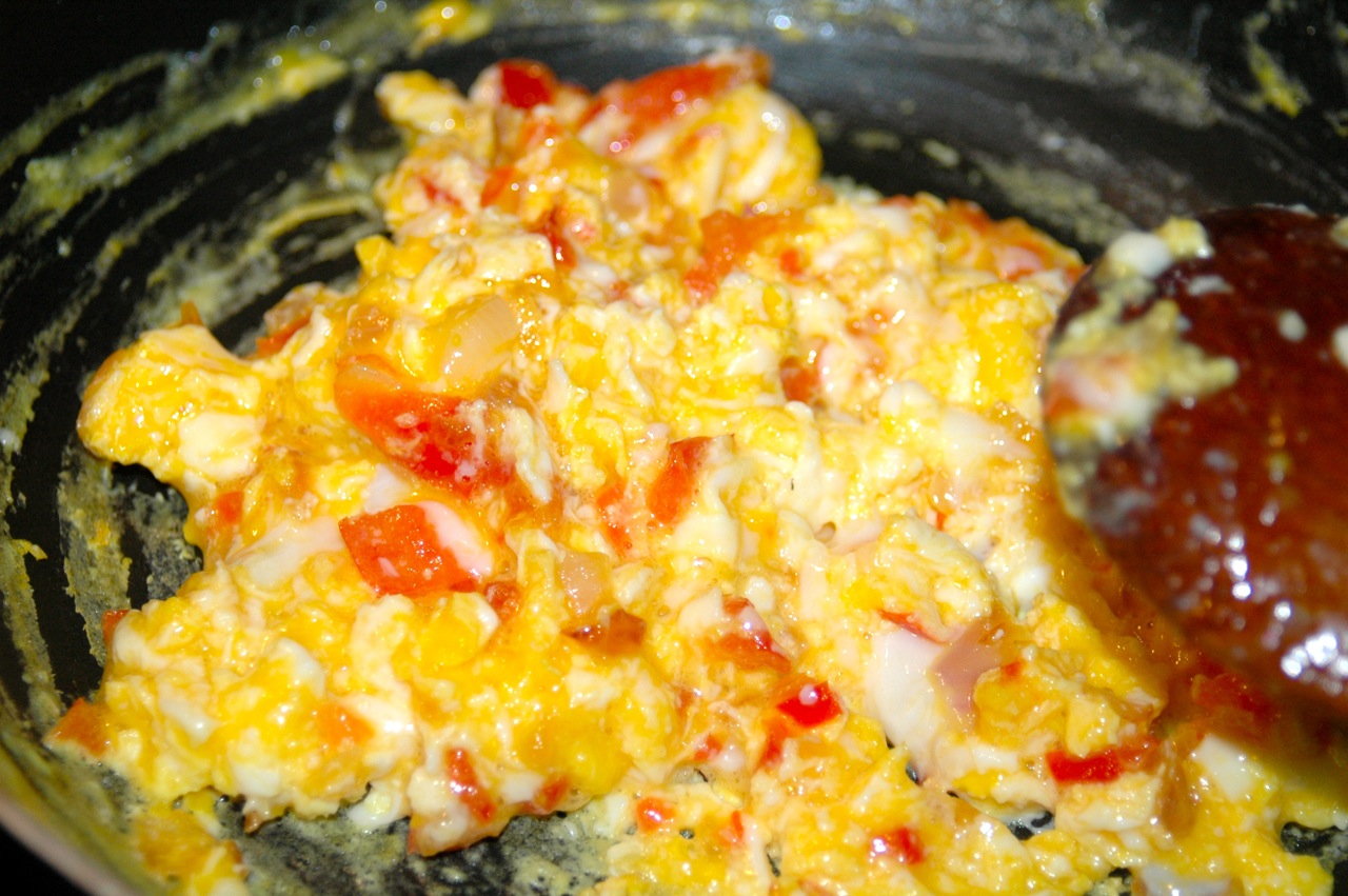 Scrambled Eggs Onions and Peppers Bites for Foodies