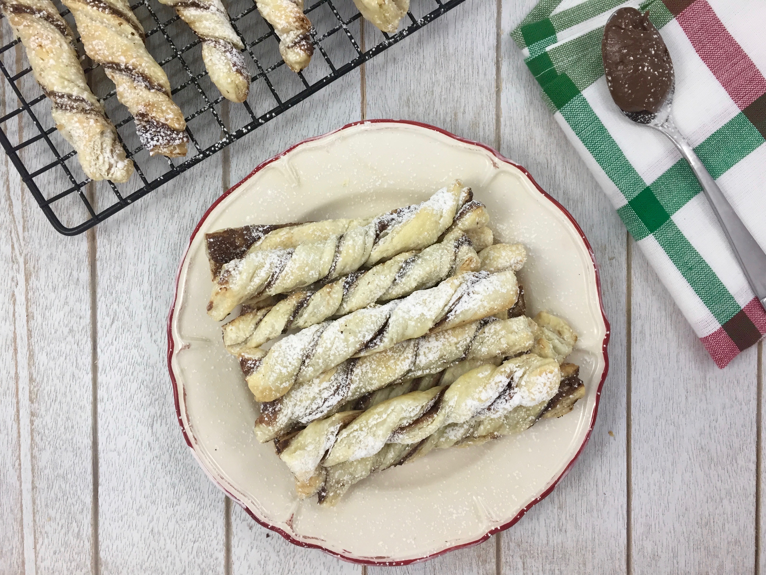 Easy Puff Pastry Nutella Twists